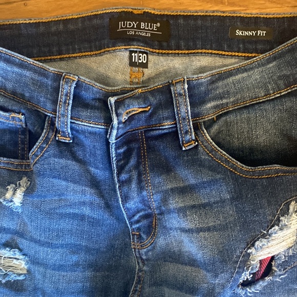 Judy Blue Distressed Skinny Jeans - Blue and Red Accents - Picture 3 of 5